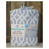 Comfort Bay Microfiber 4 piece Queen Sheet set, Light Blue