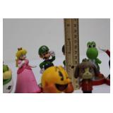 Nintendo Super Mario Figures AMIIBOS - Assorted Vinyl Collectibles on Stands