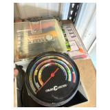 Vinyl Hunting Vests (4), Pkg Cross Bolts, Fenwick Color Clector