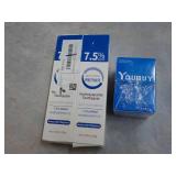 Hydroxypatite and Simple White Toot...