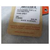 2 pair Havaianas size 6 sandals...