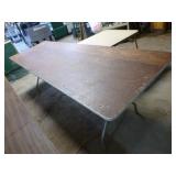 3 Folding Tables