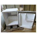 Magic Chef Mini Refrigerator