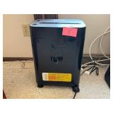 Royal PX1201 - 12 Sheet Crosscut Shredder