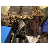 Lot of Shoes/Boots Inc White Mountain Zip & Stitch Ankle Boot - Black, Size 10