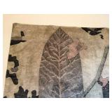 Leaf Pattern Area Rug - 70 in x 47 in
