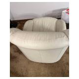Glenn Furniture Company Cream Upholstered Swivel Chair