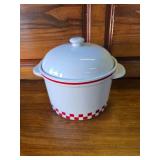 Chili Crock and Decorative Wooden "Pan"