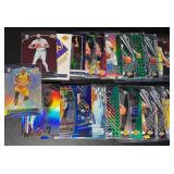 Los Angeles Lakers 22-Card Star Parallel/Base Basketball Card Lot