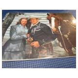 Comics: Roy Rogers, Gene Autry, Hopalong Thermos & Cards