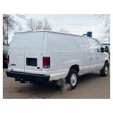 2008 FORD E-SERIES E-250 *2 Owner | No Accidents | Corporate Vehicle* (NO RESERVE)