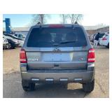 2012 FORD ESCAPE XLT *2 Owner | No Accidents | All Wheel Drive* (NO RESERVE)