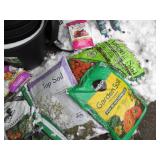 Large lotbof outdoor planters, gard...