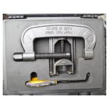 Tiger Tool automotive U-joint servi...