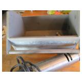 Sous immersion circulator in a vintage wooden box