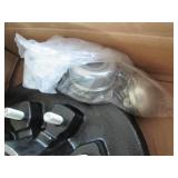 Pair of drum rotors, in 2 boxes...