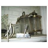 Lot of vintage light fixtures...