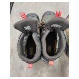 KEEN Hiking Boots - US 7 / EU 37.5 - 2 Pairs
