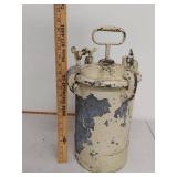 Vintage DeVilbiss Pressure Feed Tank - Industrial Spray Equipment