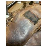 Vintage Rawlings Rudy York Major League Leather Catchers Mitt Antique Baseball Glove