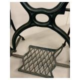 Vintage Singer Mfg Co Cast Iron Treadle Sewing Machine Base Stand Frame with Pedal