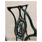 Vintage Singer Mfg Co Cast Iron Treadle Sewing Machine Base Stand Frame with Pedal