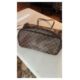 LOUIS Vuitton purse (authenticity unknown)