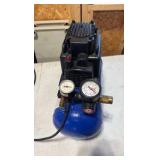 CAMPBELL Hausfeld air compressor