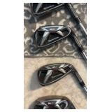 TaylorMade Golf Club Set with bag.