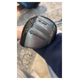 TaylorMade Golf Club Set with bag.