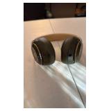 BEATS Studio 3 Wireless Noise Cancelling Camo headphones with case