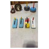 VINTAGE tin litho toy noise makers; mid-century Eagle cap gun