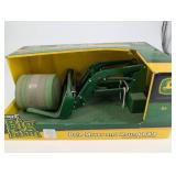 John Deere Big Farm Bale Mover and Round Bale Toy - 3 and Up