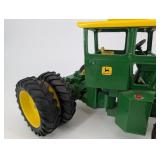 John Deere 7520 Die-Cast Tractor - Ertl Co. Green/Yellow Toy Model