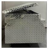 Northern Tool + Equipment Wide Truck Toolbox, 36in.L x 24in.W x 18in.H, Aluminum, Diamond Plate, Pull Handle Latch #41882 Msrp $419.99