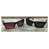 Blenders Eyewear lot of 2