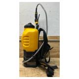 Dewalt 190681 20V MAX 4 gal. Lithium-ion Cordless Backpack Sprayer Kit