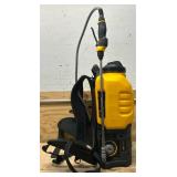 Dewalt 190681 20V MAX 4 gal. Lithium-ion Cordless Backpack Sprayer Kit