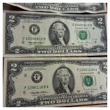 5 x Two Dollar Banknotes :: Federal Reserve Notes:  all from 1995 in crisp condition