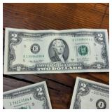 5 x Two Dollar Banknotes :: Federal Reserve Notes:  all from 2003 in crisp condition