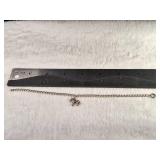 Silver Chain Bracelet with Donkey charm - 6g - approx 7.5 inch
