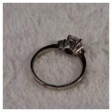 Silver 925 - ring with lavender stone and amethyst side stones - size 8 - 2.3g