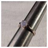 Silver 925 - ring with lavender stone and amethyst side stones - size 8 - 2.3g