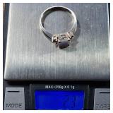 Silver 925 - ring with lavender stone and amethyst side stones - size 8 - 2.3g