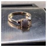Silver 925 - ring with lavender stone and amethyst side stones - size 8 - 2.3g