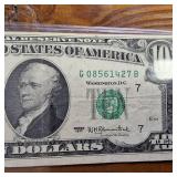 1977 $10 Federal Reserve Note :: Very Fine condition in protective plastic slip