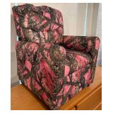 Dozydotes Child Recliner in Pink Timber Camouflage