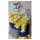Vintage Ceramic Cat and Kitten Cookie Jar