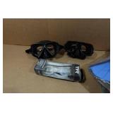 Cressi Adult Size 7/8 Fins with Pano 4 & Tropical Masks