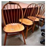 wooden chairs x4